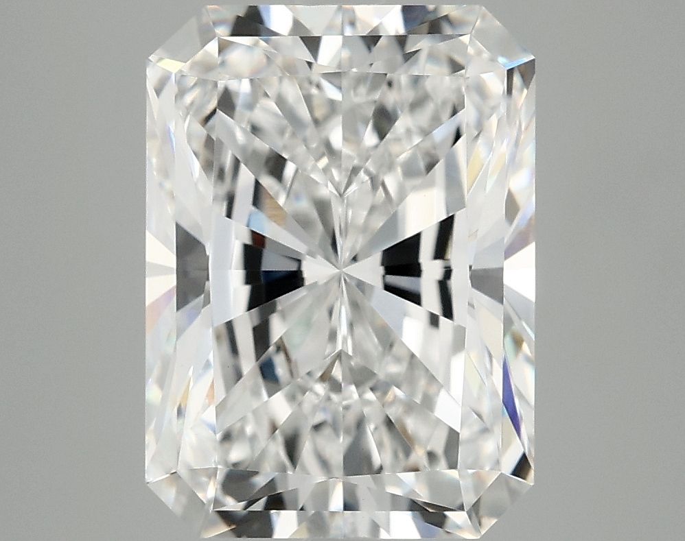 4.74 ct. radiant Lab Grown Diamond front image