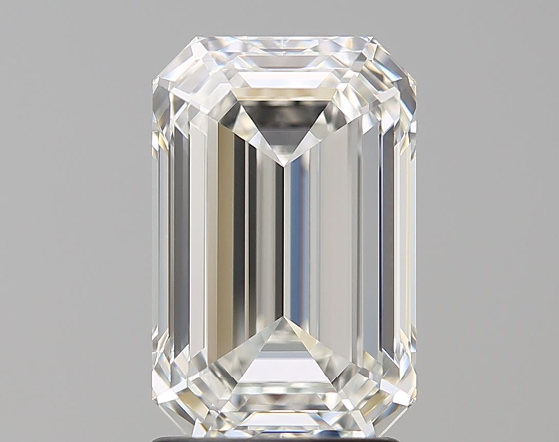 2.51 ct Emerald diamond