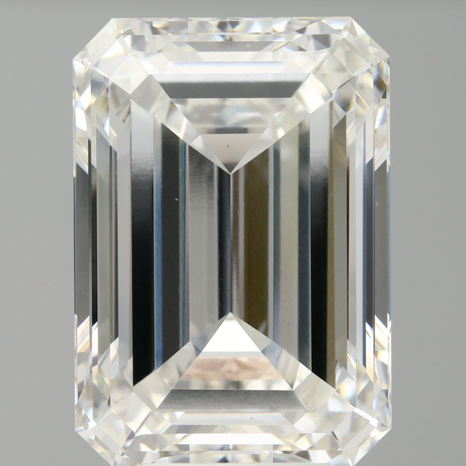 7.60 ct. emerald Lab Grown Diamond front image