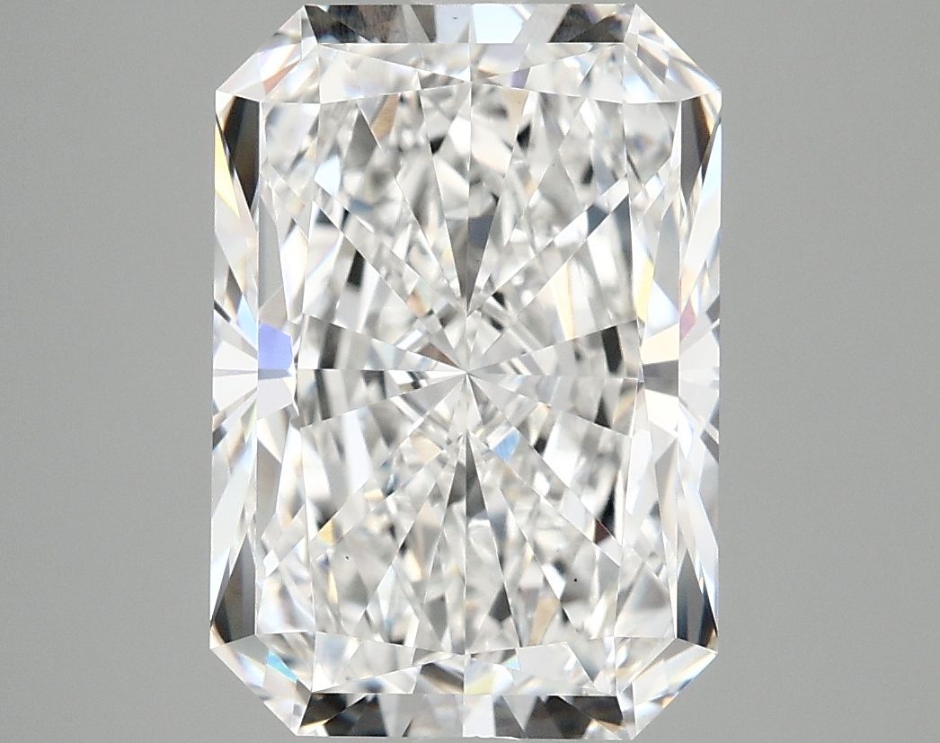 4.86 ct. radiant Lab Grown Diamond front image