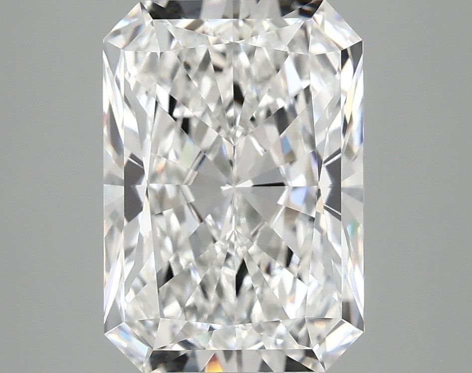 3.92 ct. radiant Lab Grown Diamond front image