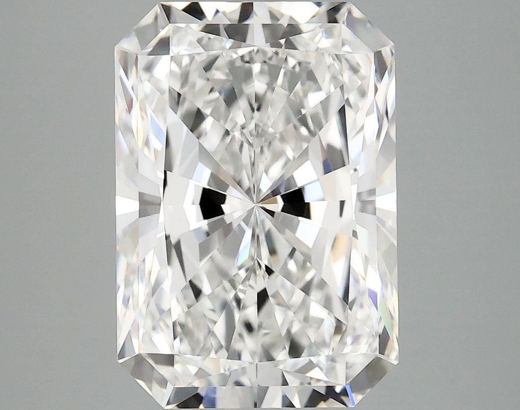 4.86 ct. radiant Lab Grown Diamond front image