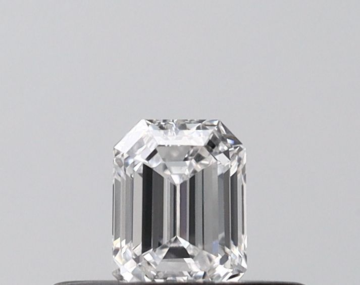 0.26 ct Emerald lab_grown_diamond