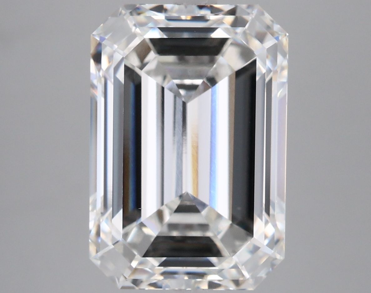 8.00 ct. emerald Lab Grown Diamond front image