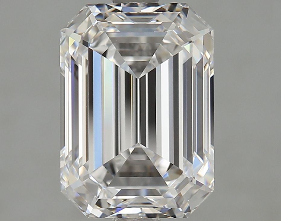 2.83 ct. emerald Lab Grown Diamond front image