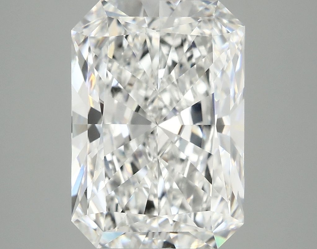 4.70 ct. radiant Lab Grown Diamond front image
