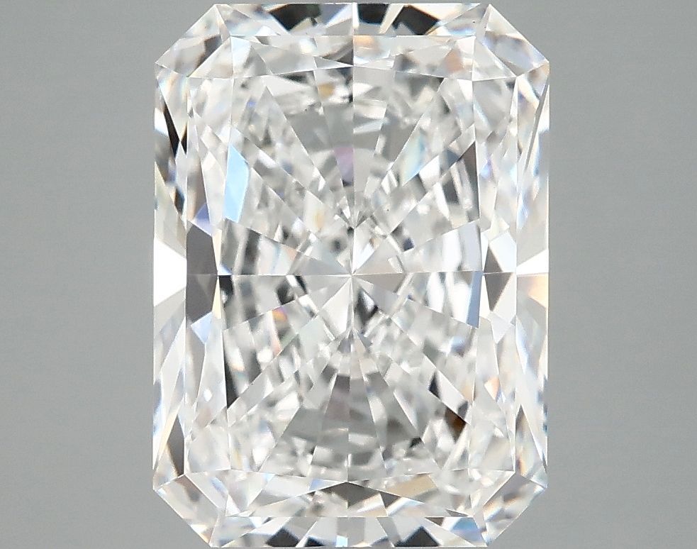 4.85 ct. radiant Lab Grown Diamond front image