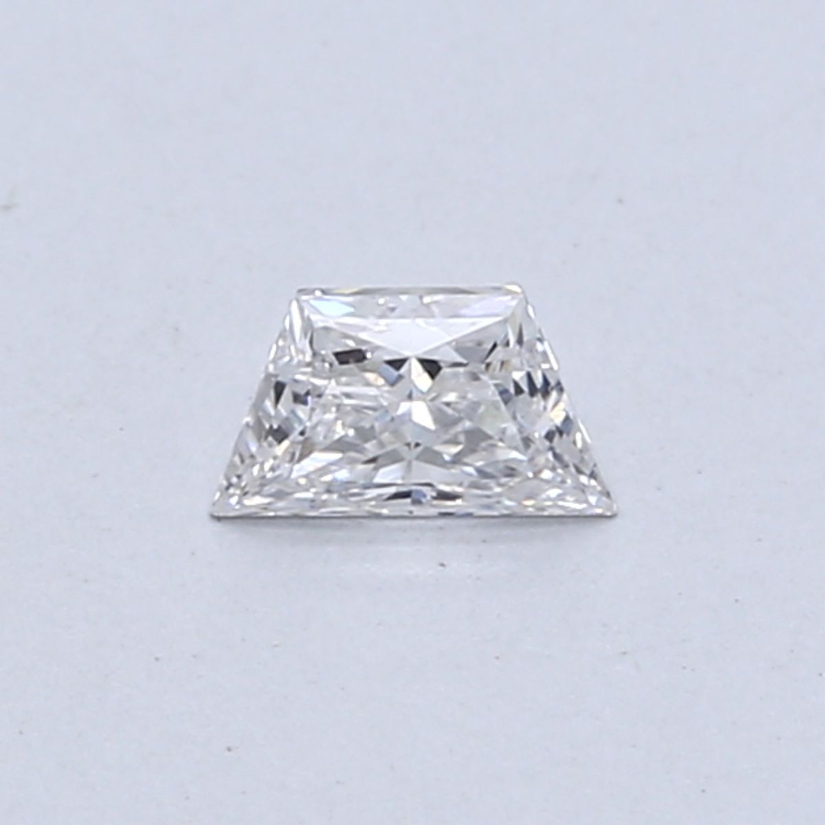 0.28ct Trapezoid F VS1