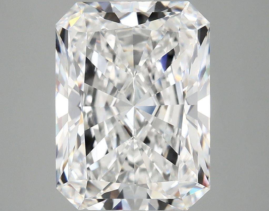4.92 ct. radiant Lab Grown Diamond front image