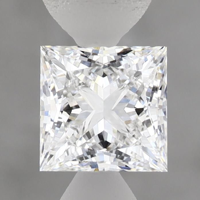 1.05 ct lab-grown Princess Diamond