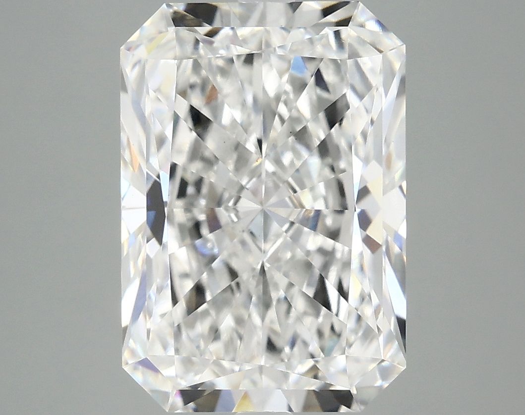 4.81 ct. radiant Lab Grown Diamond front image