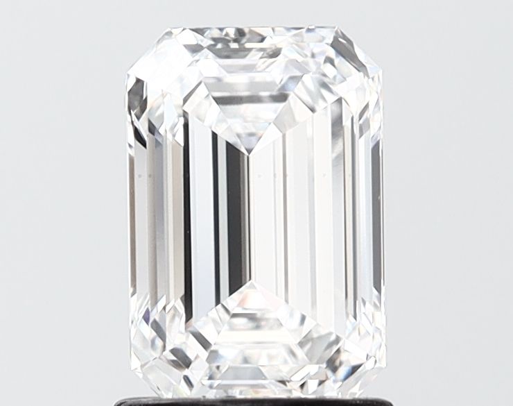 1.58 ct. emerald Lab Grown Diamond front image