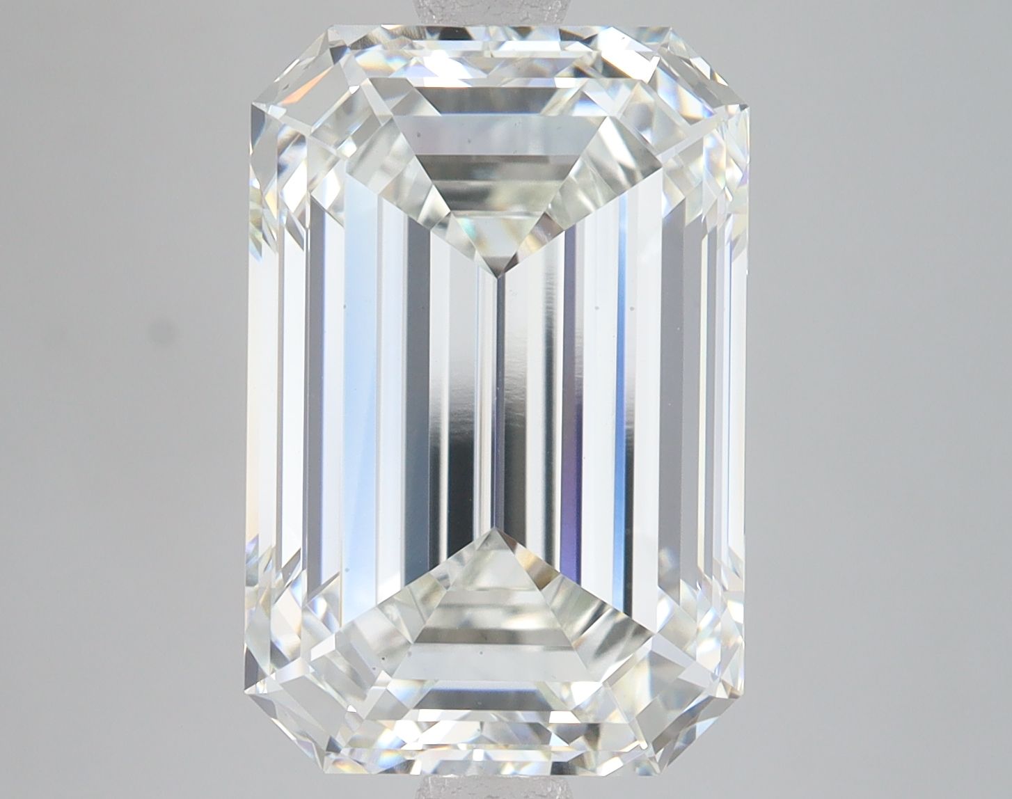 9.58 ct. emerald Lab Grown Diamond front image