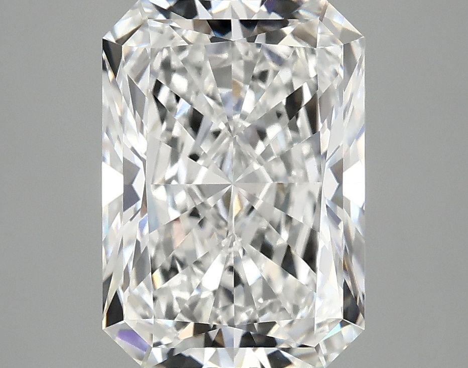 3.95 ct. radiant Lab Grown Diamond front image