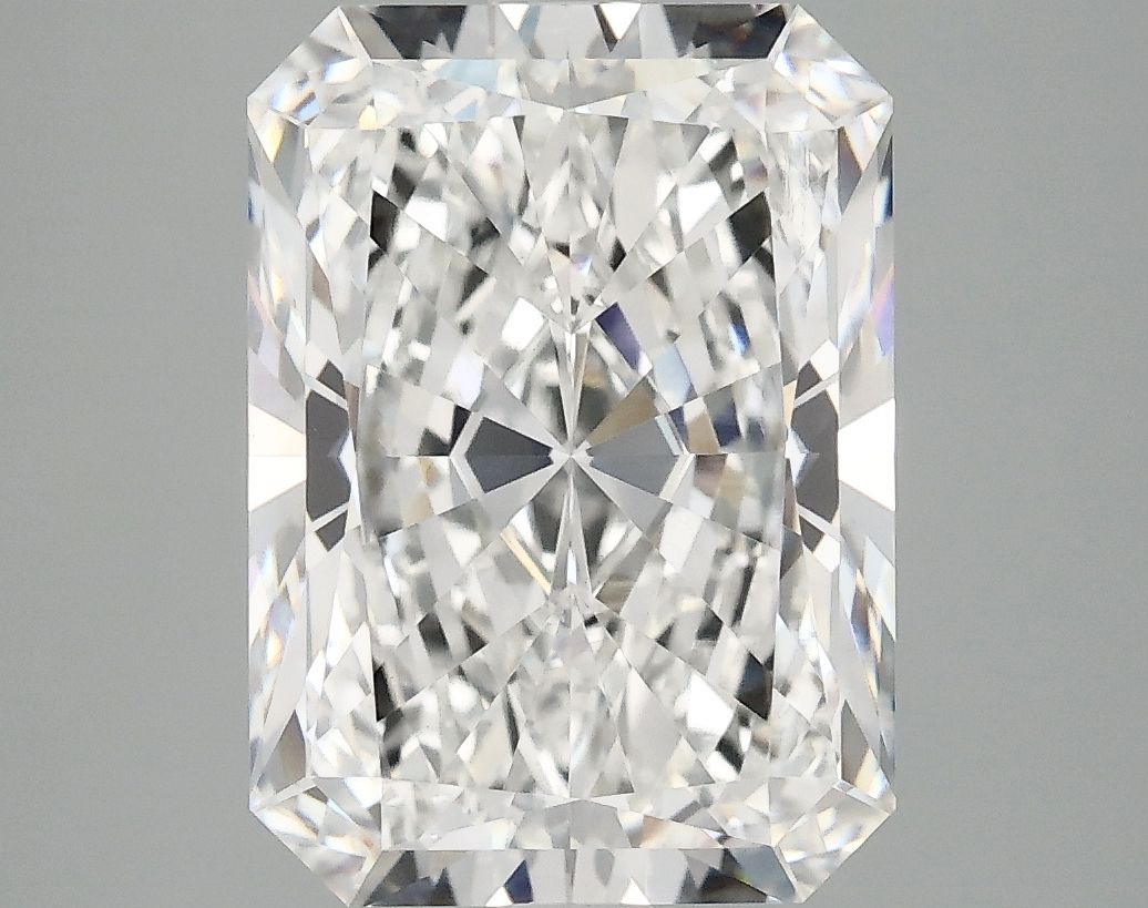 4.99 ct. radiant Lab Grown Diamond front image