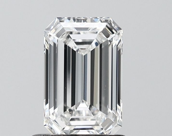 1.05 ct. emerald Lab Grown Diamond front image