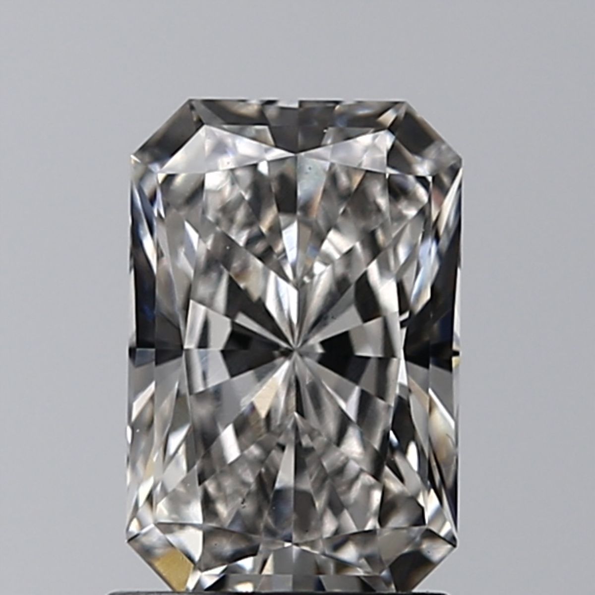 1.21 ct. radiant Lab Grown Diamond front image