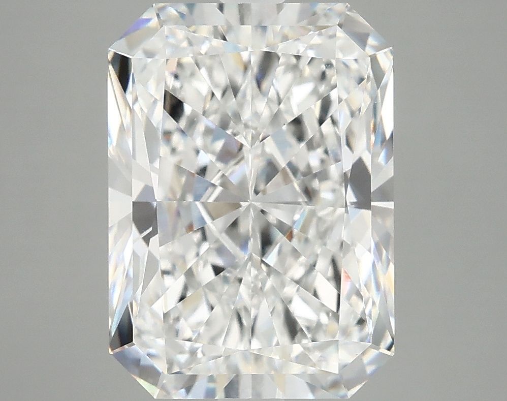 4.74 ct. radiant Lab Grown Diamond front image