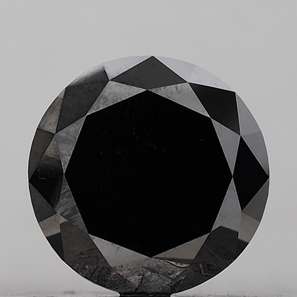 Rond · 10.36 ct · Black · VVS1