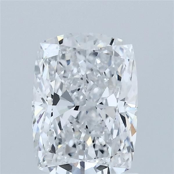 1.5 ct lab-grown Cushion modified Diamond
