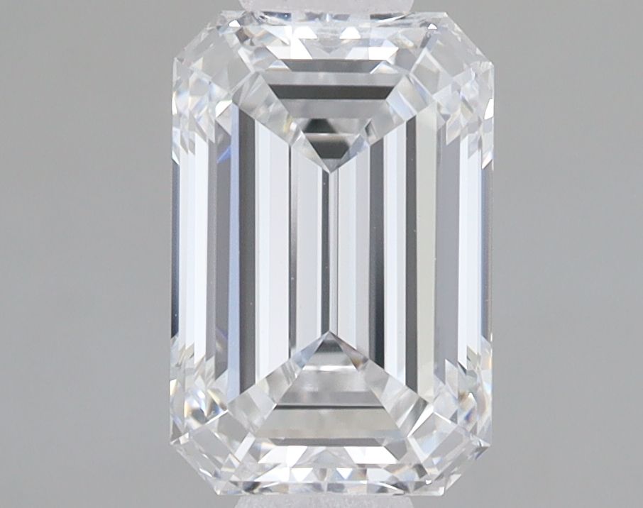 1.55 ct. emerald Lab Grown Diamond front image