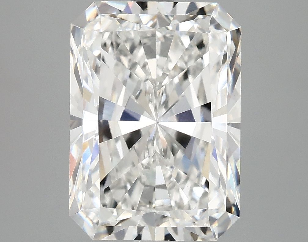 4.69 ct. radiant Lab Grown Diamond front image