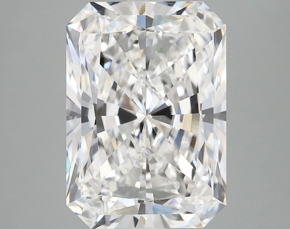 4.19 ct. radiant Lab Grown Diamond front image