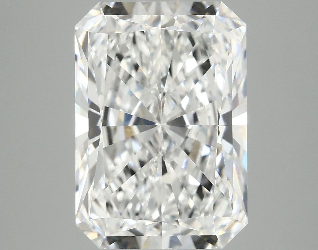 4.96 ct. radiant Lab Grown Diamond front image