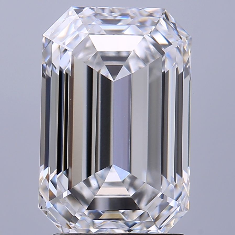 3.03 ct. emerald Lab Grown Diamond front image