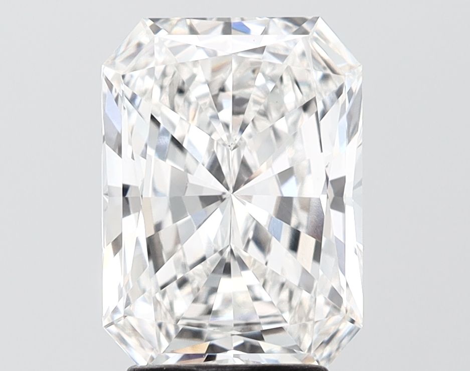 3.02 ct. radiant Lab Grown Diamond front image