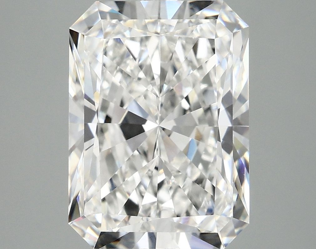 4.96 ct. radiant Lab Grown Diamond front image