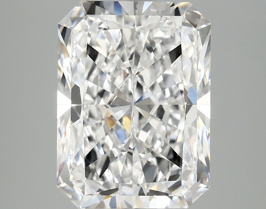 3.92 ct. radiant Lab Grown Diamond front image