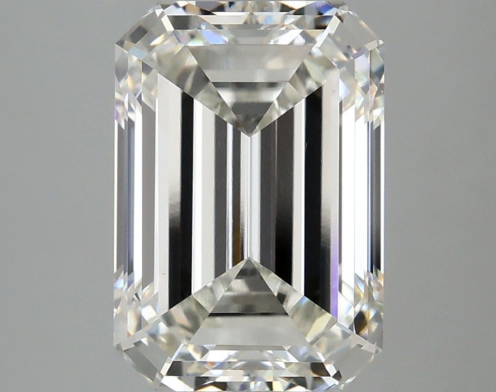 4.68 ct. emerald Lab Grown Diamond front image