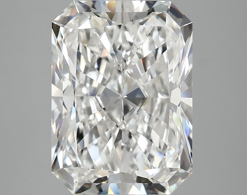3.94 ct. radiant Lab Grown Diamond front image