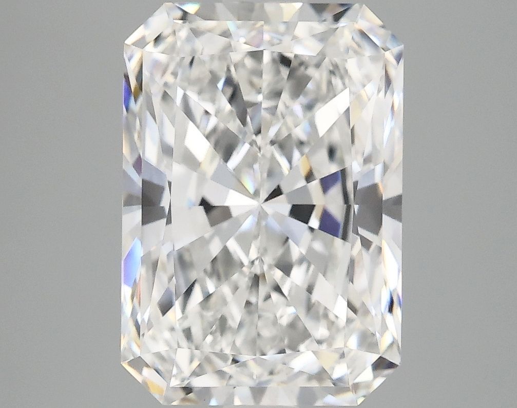 3.88 ct. radiant Lab Grown Diamond front image