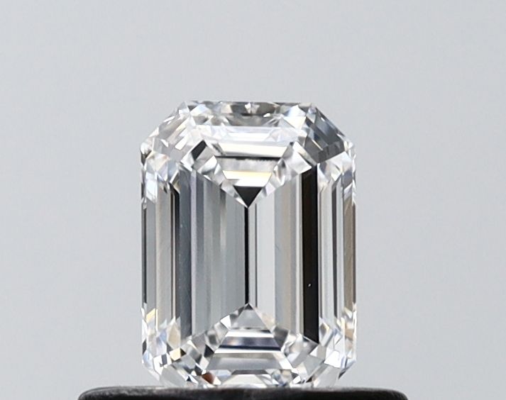 0.53 ct. emerald Lab Grown Diamond front image