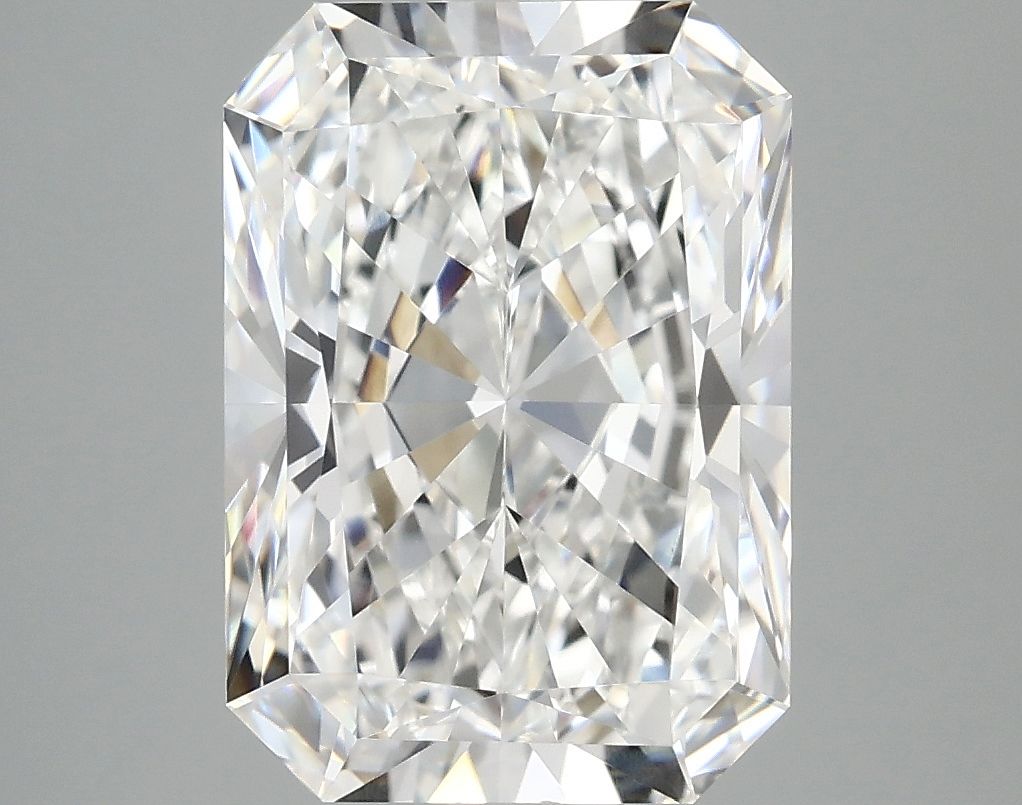 3.94 ct. radiant Lab Grown Diamond front image