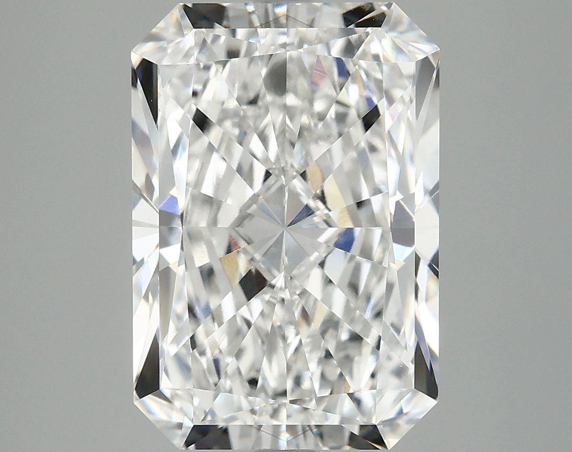 4.78 ct. radiant Lab Grown Diamond front image