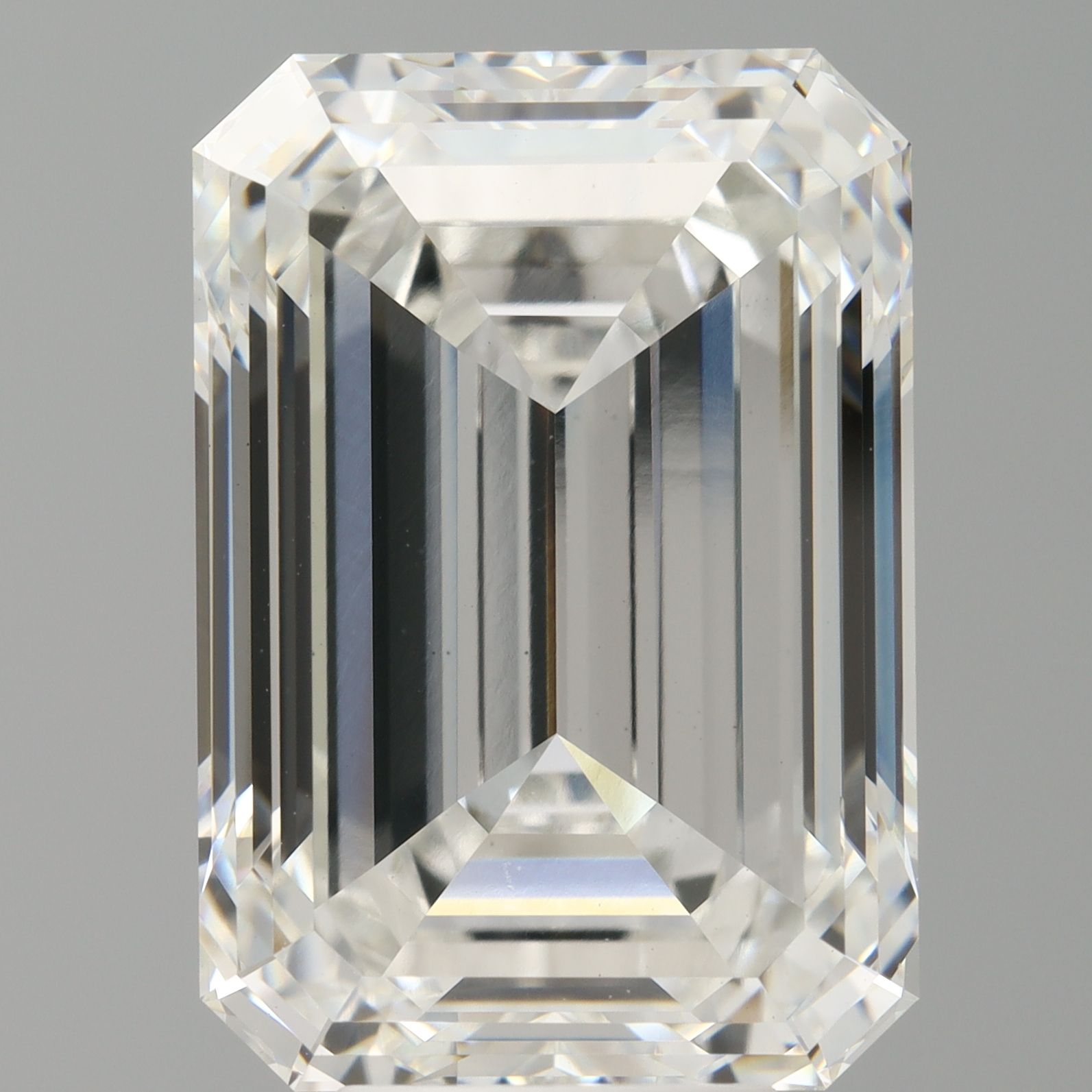 8.53 ct. emerald Lab Grown Diamond front image