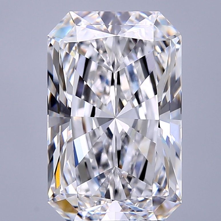 2.84 ct. radiant Lab Grown Diamond front image