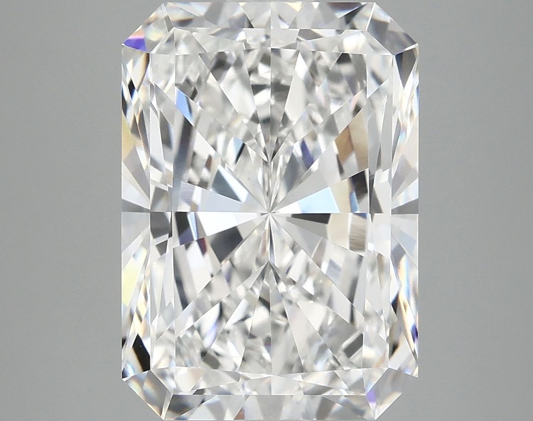 4.93 ct. radiant Lab Grown Diamond front image