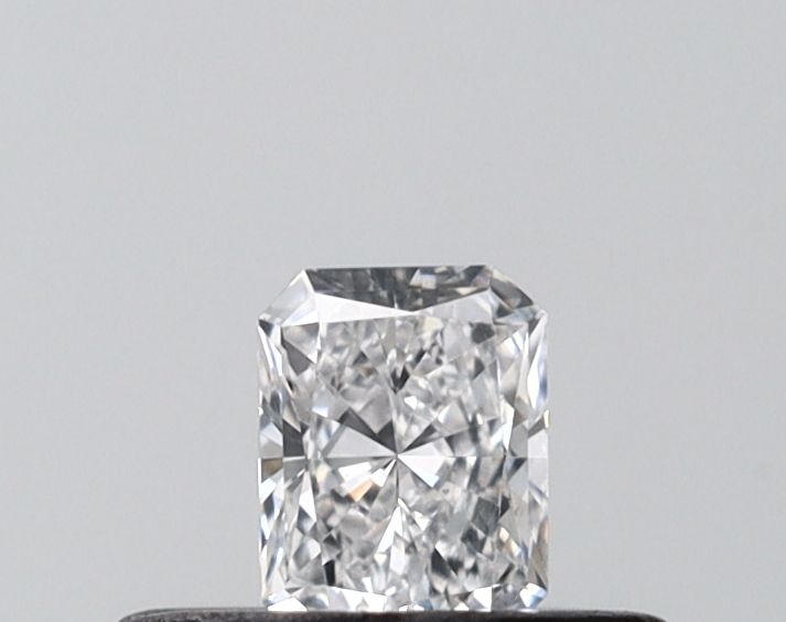 0.22ct Radiant diamond