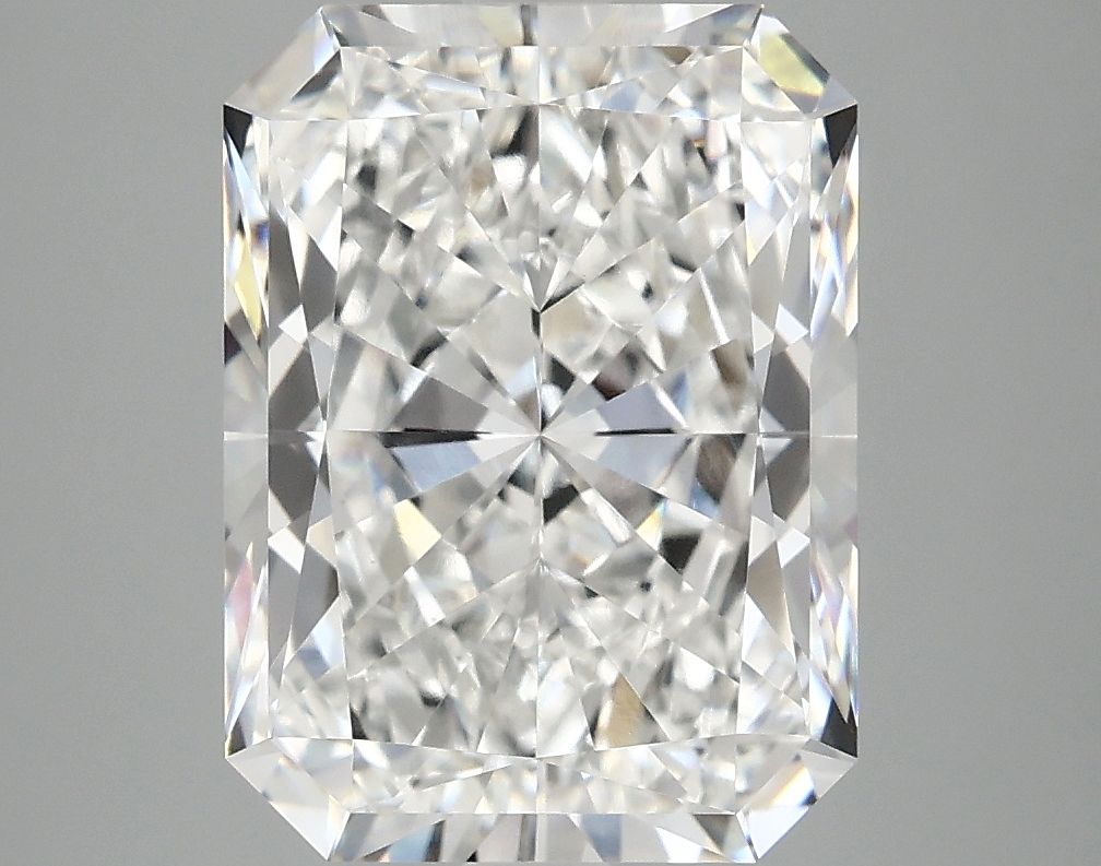 4.94 ct. radiant Lab Grown Diamond front image