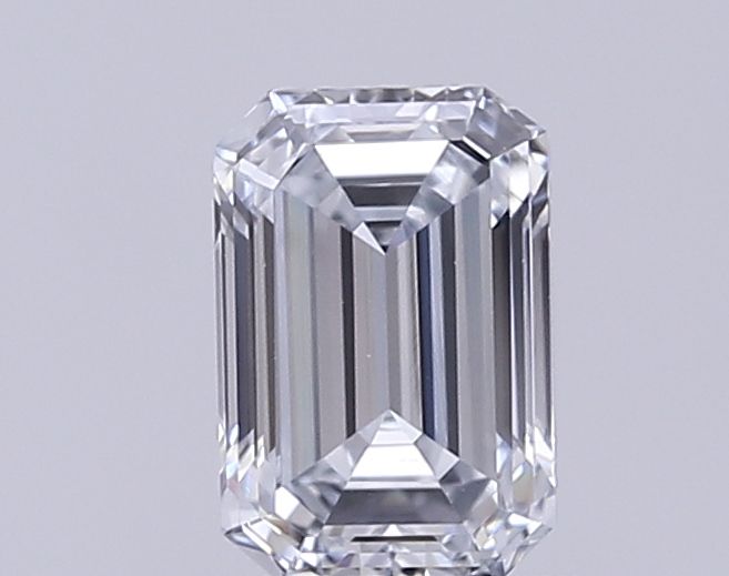 0.28ct Emerald diamond