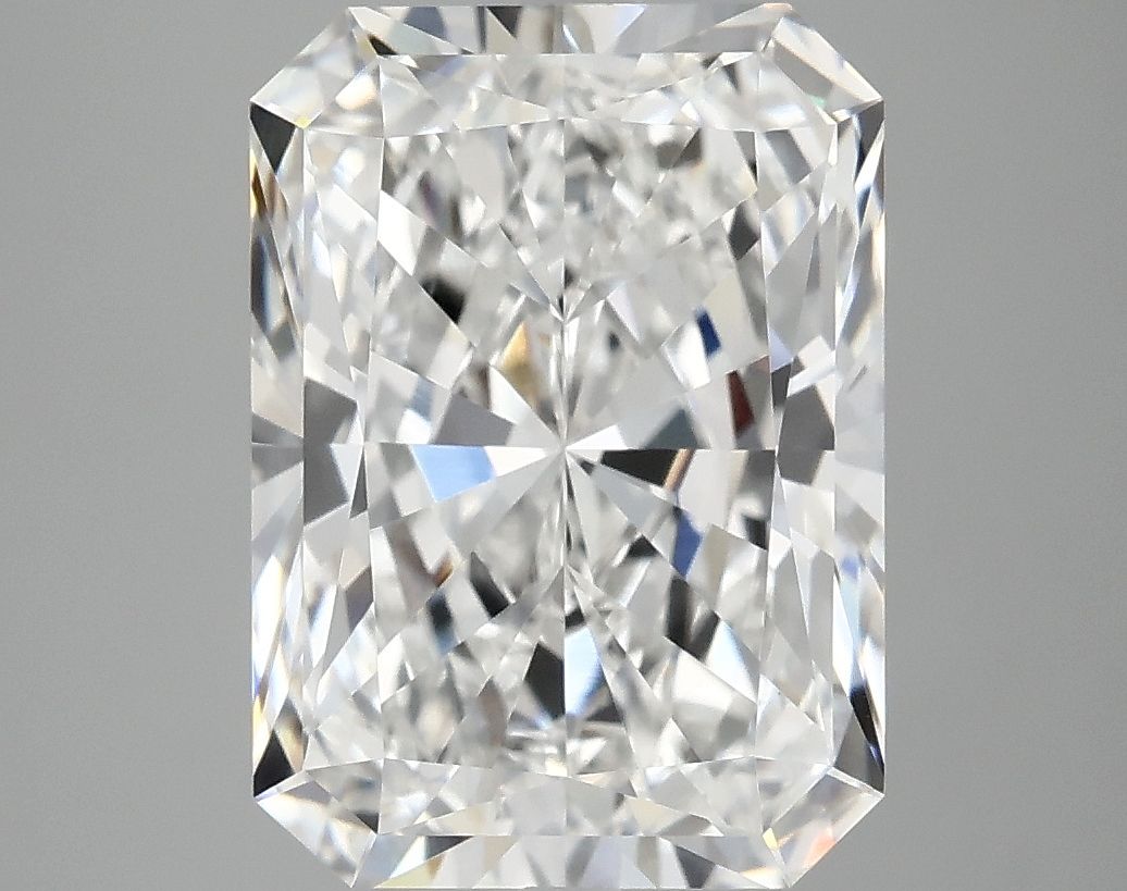 5.26 ct. radiant Lab Grown Diamond front image