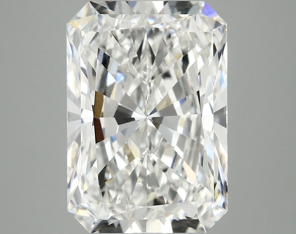 4.94 ct. radiant Lab Grown Diamond front image