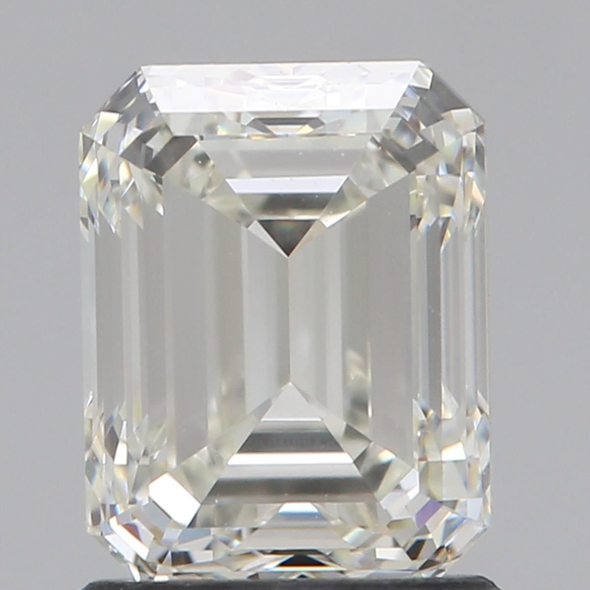 1.51 ct Emerald diamond
