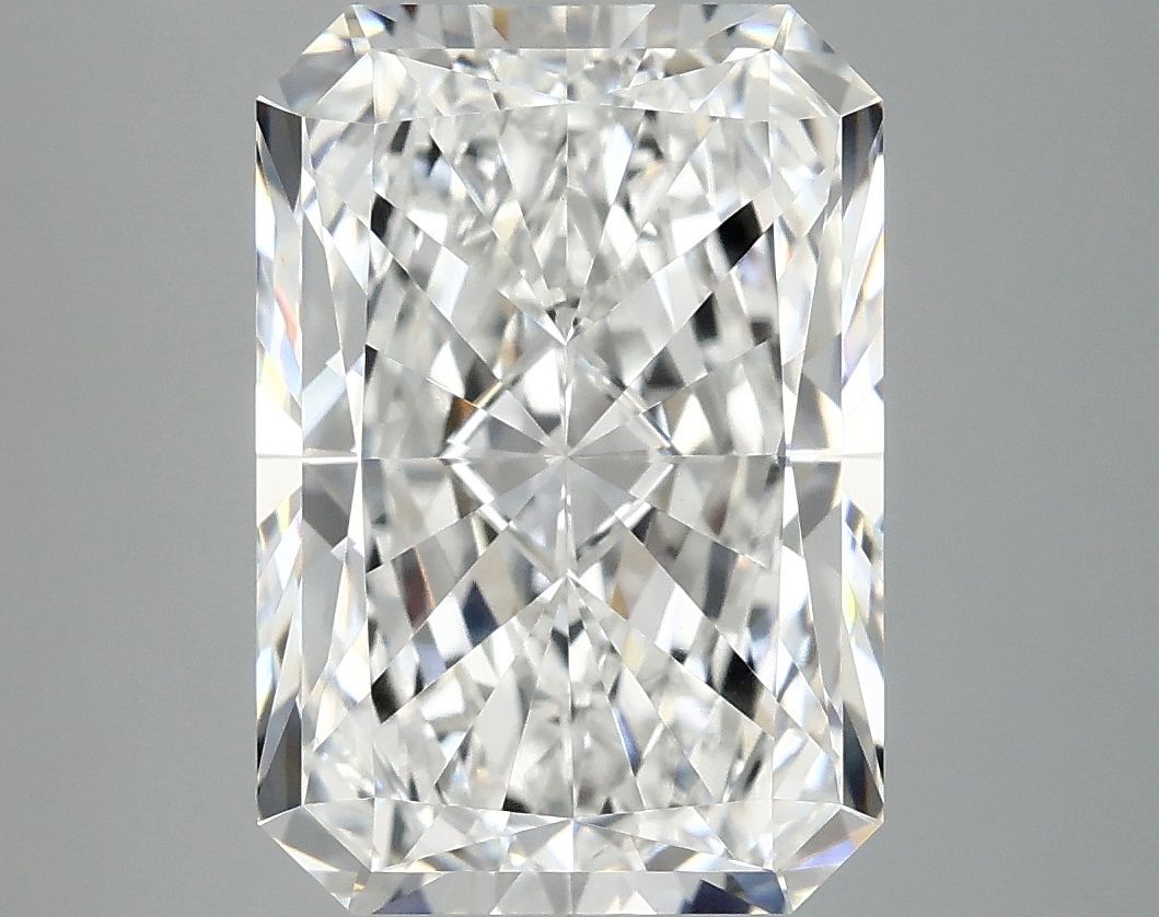 4.96 ct. radiant Lab Grown Diamond front image