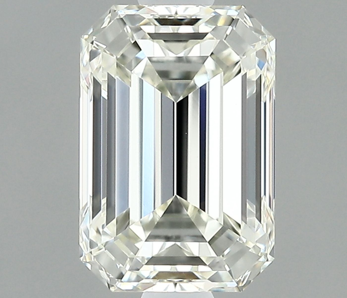 1.10 ct Emerald diamond