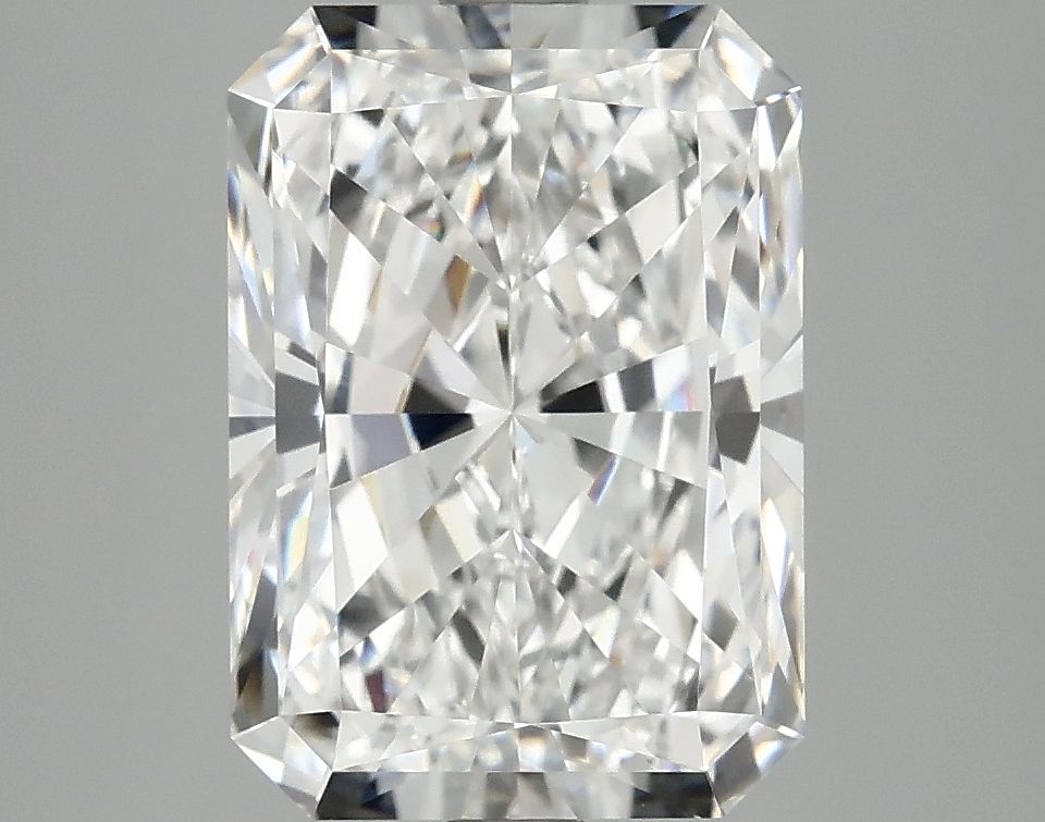 4.19 ct. radiant Lab Grown Diamond front image